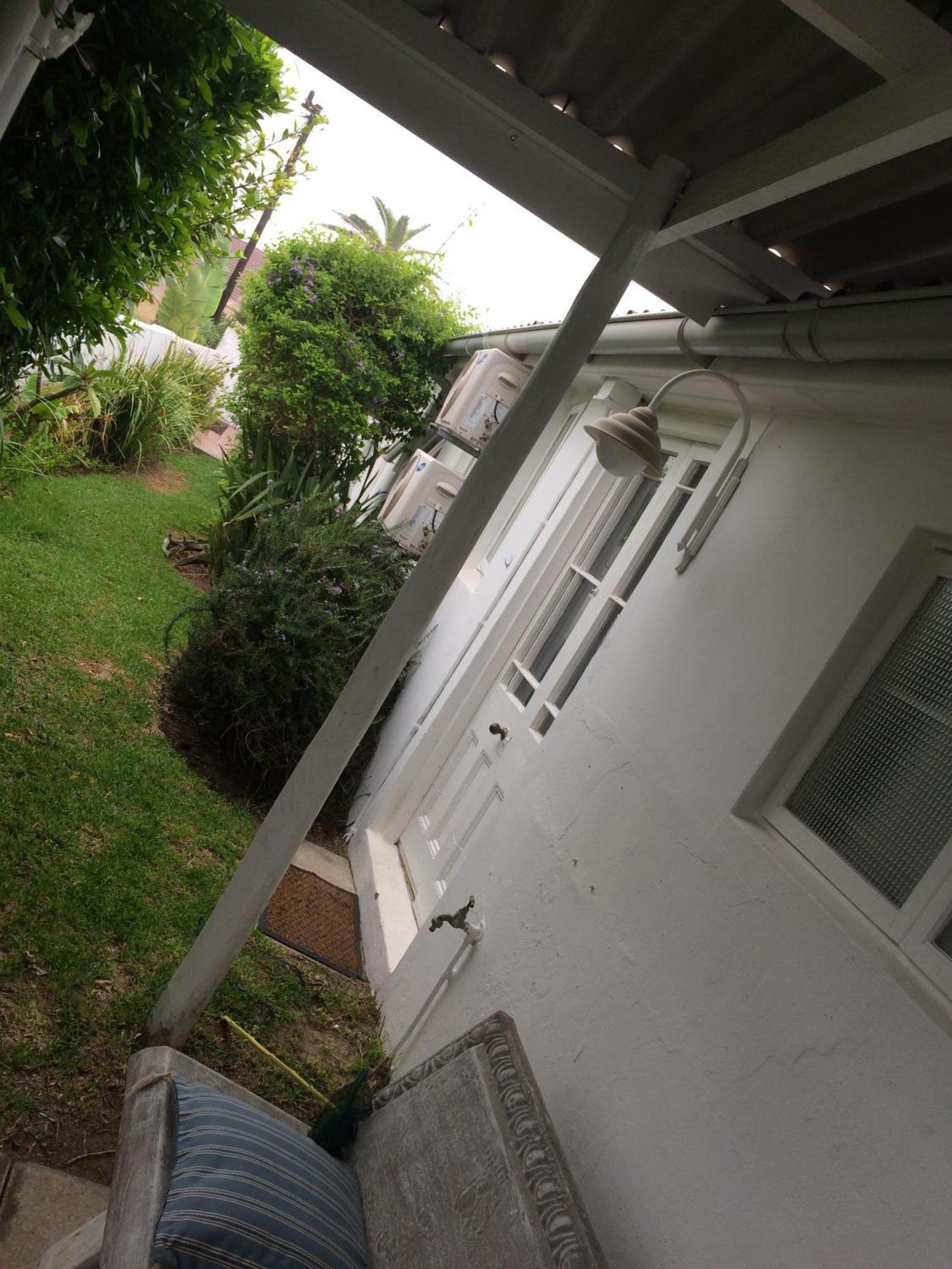 Breeze Inn Guesthouse Kiddʼs Beach 部屋 写真