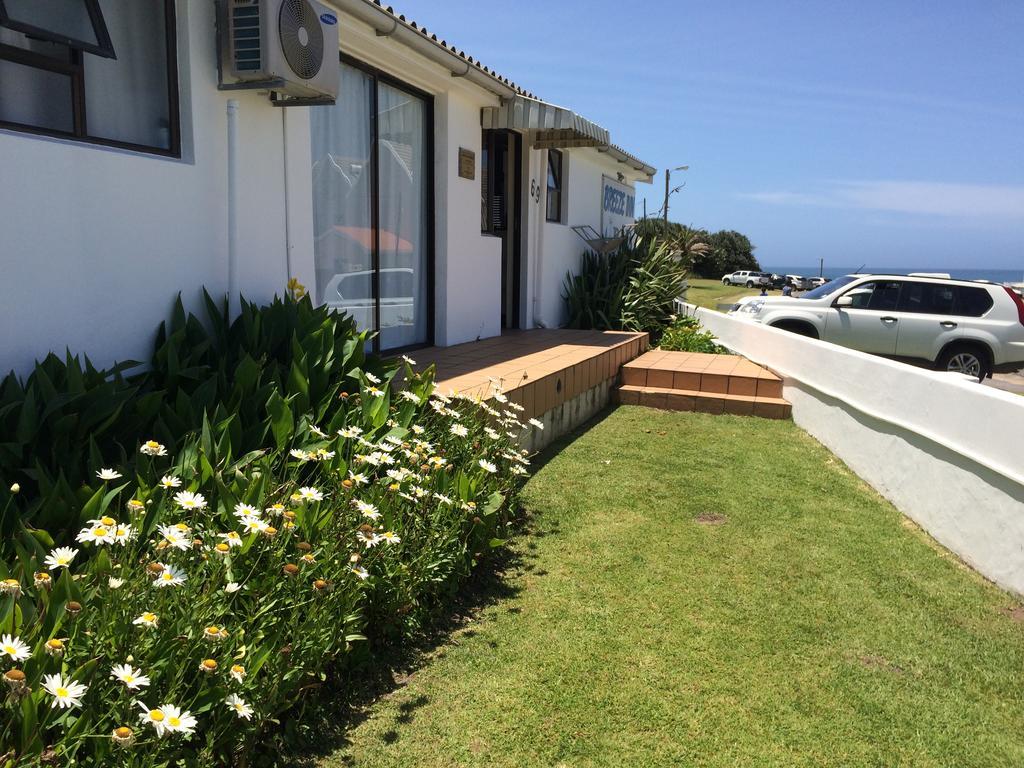 Breeze Inn Guesthouse Kiddʼs Beach エクステリア 写真