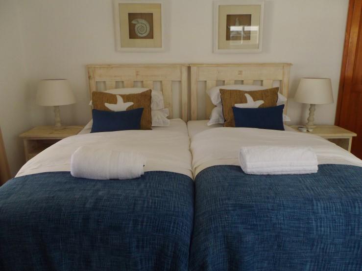 Breeze Inn Guesthouse Kiddʼs Beach エクステリア 写真